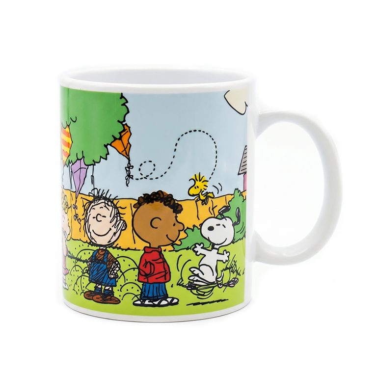 Peanuts - Yard - 11 Oz Mug